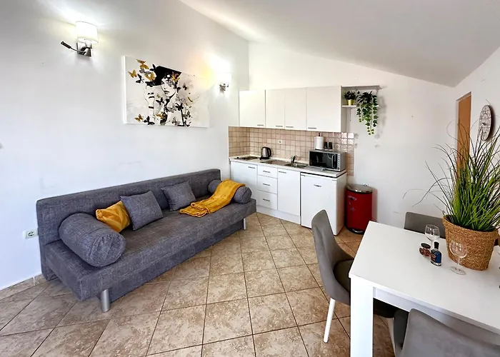 Luka Appartement Srima